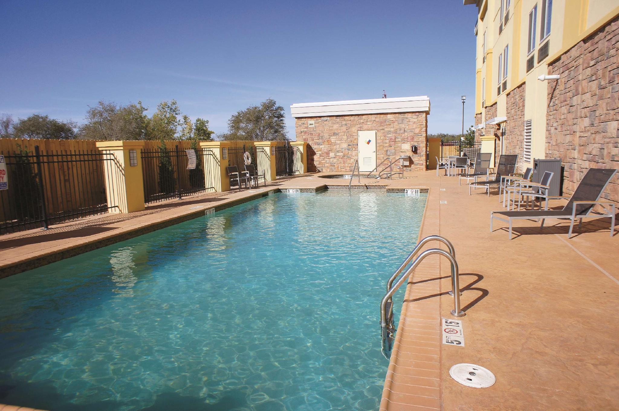 La Quinta By Wyndham Elk City Exterior foto